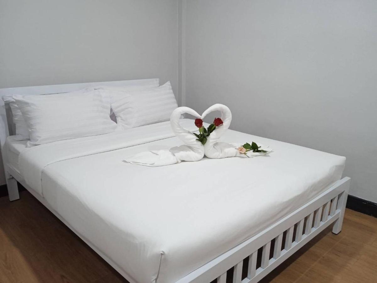 Nk Guesthouse 1 バンコク都 エクステリア 写真