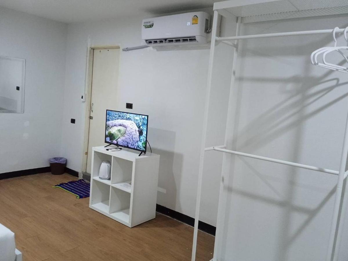 Nk Guesthouse 1 バンコク都 エクステリア 写真