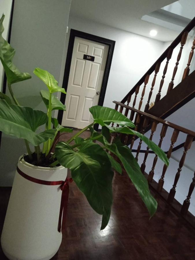 Nk Guesthouse 1 バンコク都 エクステリア 写真
