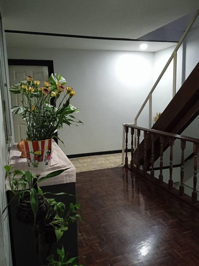 Nk Guesthouse 1 バンコク都 エクステリア 写真