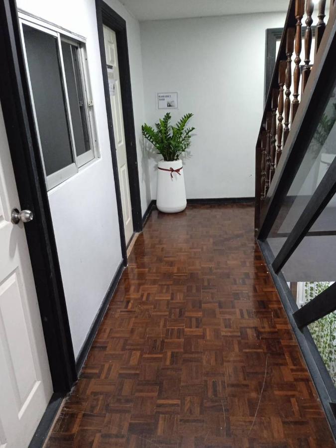 Nk Guesthouse 1 バンコク都 エクステリア 写真
