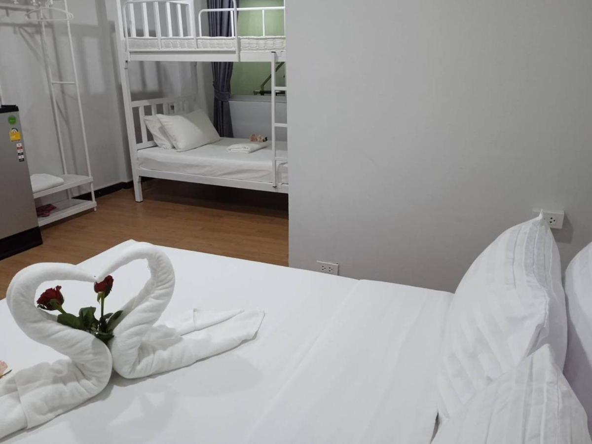 Nk Guesthouse 1 バンコク都 エクステリア 写真